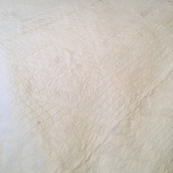 Antique Hand Quilted Flower Garden Quilt - Picture 6 of 8